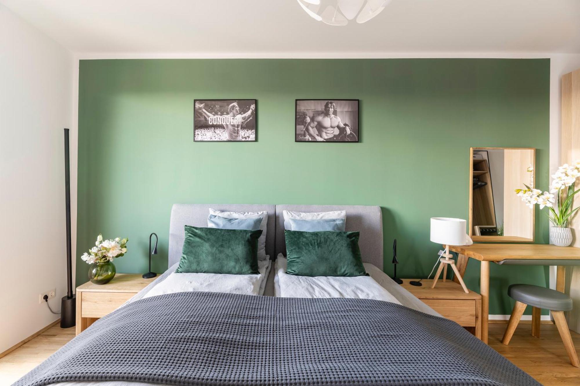 Edler Wohnraum Panoramablick 3 Sz Boxspringbetten, E-Ladestation, Kaffeevollautomat, Klima, Lift, Terrasse & 2Xtg Graz Eksteriør billede