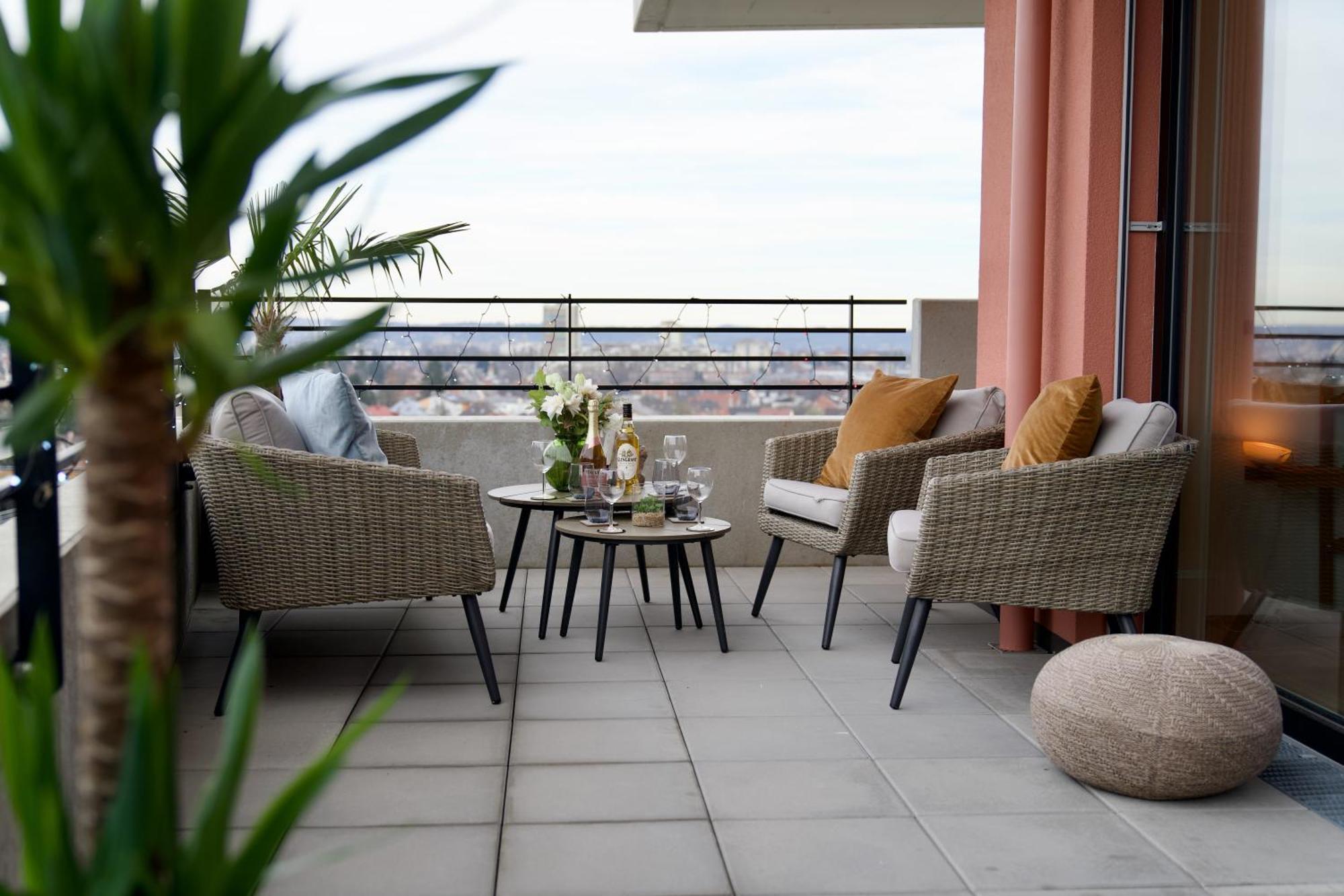 Edler Wohnraum Panoramablick 3 Sz Boxspringbetten, E-Ladestation, Kaffeevollautomat, Klima, Lift, Terrasse & 2Xtg Graz Eksteriør billede